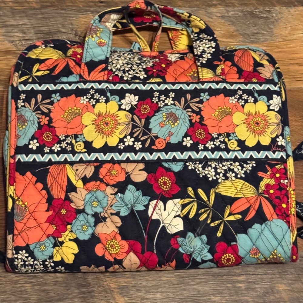 Vera Bradley Quilted‎ Hanging Make Up Toiletry Organizer Floral Snail Bag
